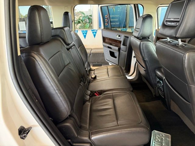 Ford Flex Vehicle Full-screen Gallery Image 24