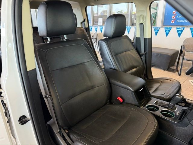 Ford Flex Vehicle Full-screen Gallery Image 29