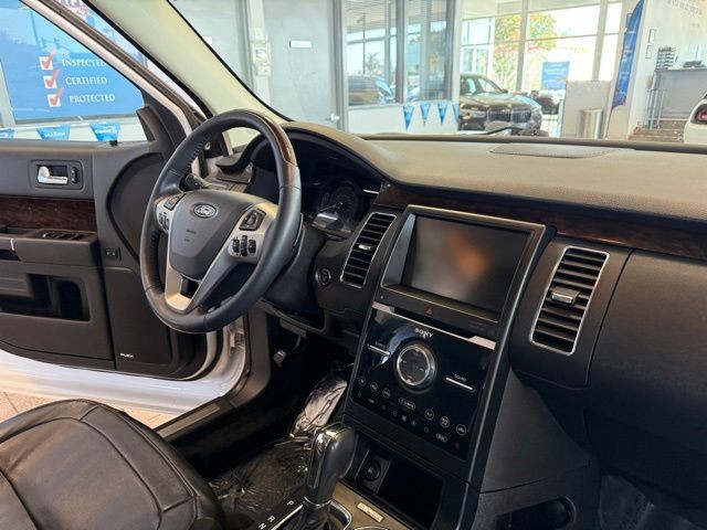 Ford Flex Vehicle Full-screen Gallery Image 30