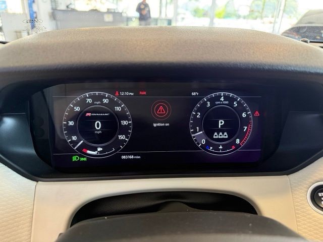 Land Rover Range Rover Velar Vehicle Full-screen Gallery Image 12