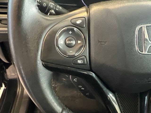 Honda HR-V Vehicle Full-screen Gallery Image 19