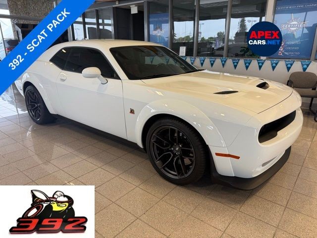 more details - dodge challenger