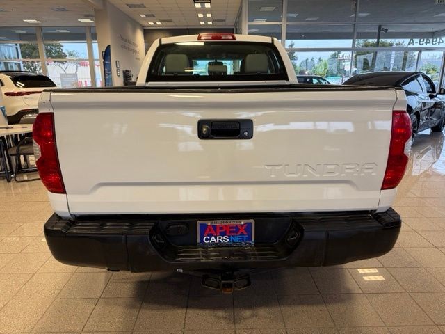 Toyota Tundra Vehicle Full-screen Gallery Image 04