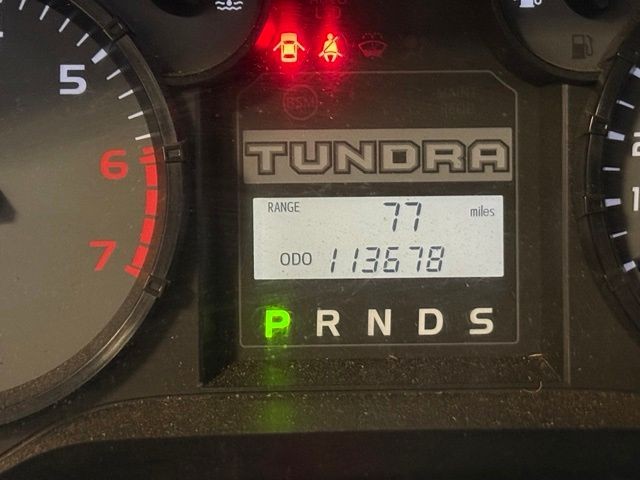 Toyota Tundra Vehicle Full-screen Gallery Image 13