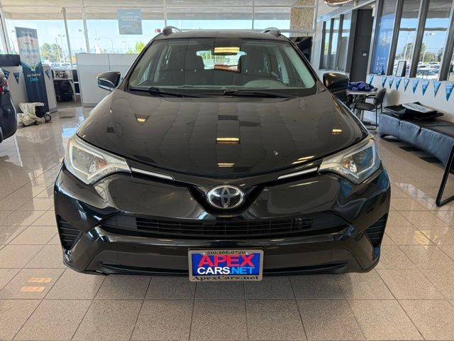 Toyota RAV4 Vehicle Full-screen Gallery Image 07