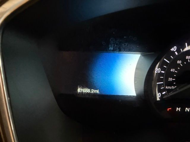 Ford Fusion Hybrid Vehicle Full-screen Gallery Image 11