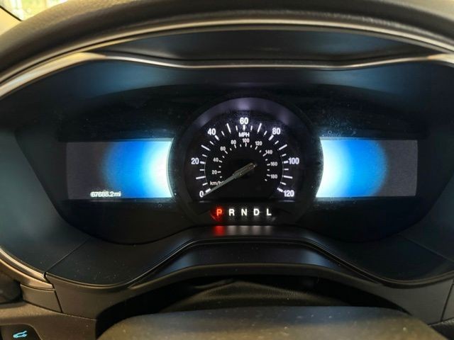 Ford Fusion Hybrid Vehicle Full-screen Gallery Image 12