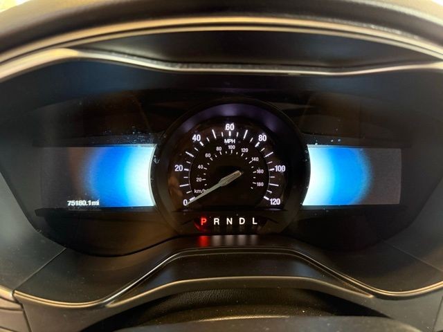 Ford Fusion Hybrid Vehicle Full-screen Gallery Image 13