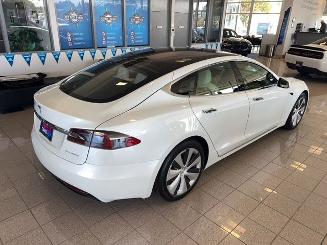 Tesla Model S Vehicle Full-screen Gallery Image 04