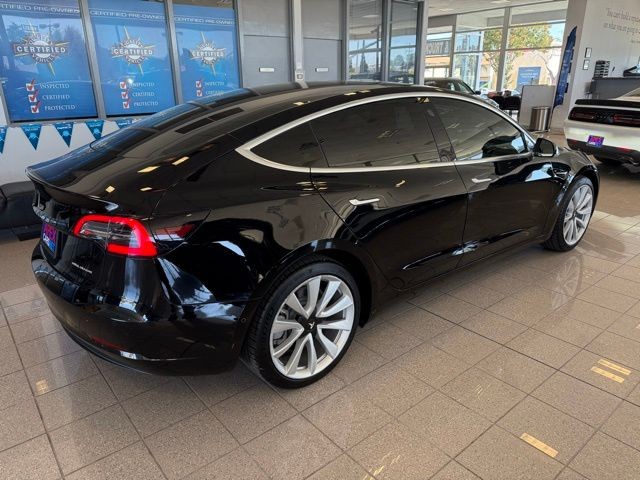 Tesla Model 3 Vehicle Full-screen Gallery Image 03