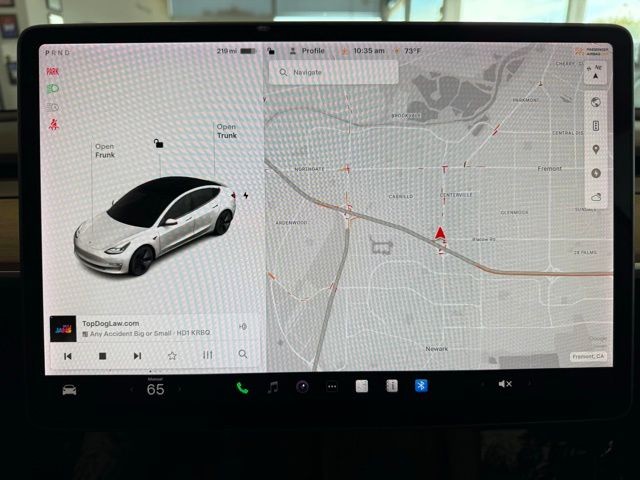 Tesla Model 3 Vehicle Full-screen Gallery Image 14