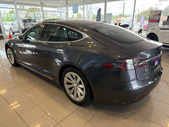Tesla Model S Vehicle Full-screen Gallery Image 05