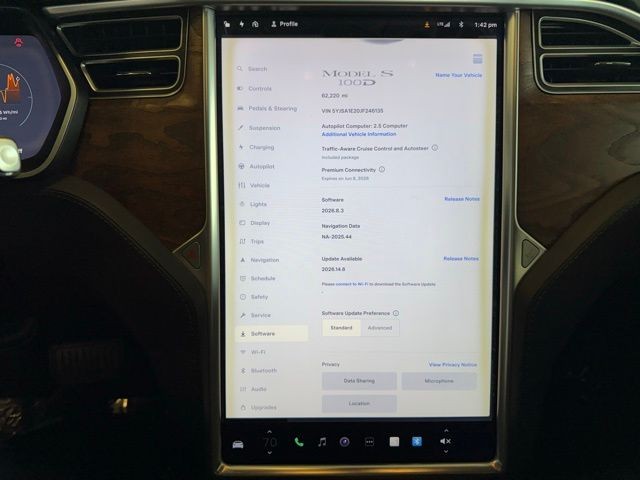 Tesla Model S Vehicle Full-screen Gallery Image 13