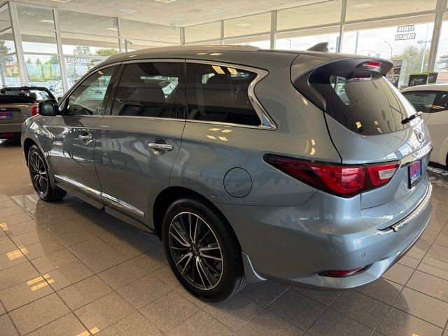 INFINITI QX60 Vehicle Full-screen Gallery Image 05