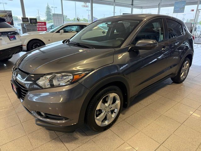 Honda HR-V Vehicle Full-screen Gallery Image 06