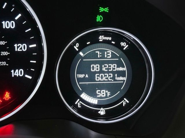 Honda HR-V Vehicle Full-screen Gallery Image 11