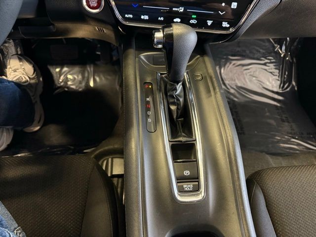 Honda HR-V Vehicle Full-screen Gallery Image 15