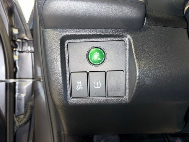 Honda HR-V Vehicle Full-screen Gallery Image 18
