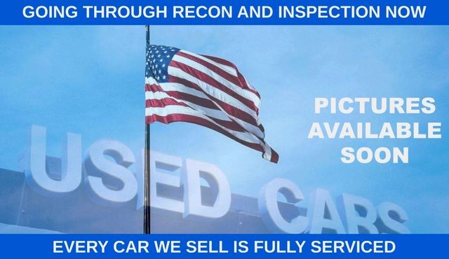Ford Fusion Hybrid Vehicle Full-screen Gallery Image 03
