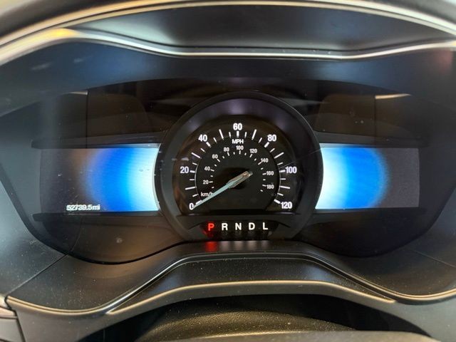 Ford Fusion Hybrid Vehicle Full-screen Gallery Image 13