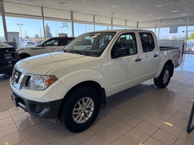 Nissan Frontier Vehicle Full-screen Gallery Image 06