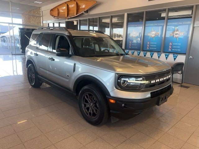 Ford Bronco Sport Vehicle Full-screen Gallery Image 02