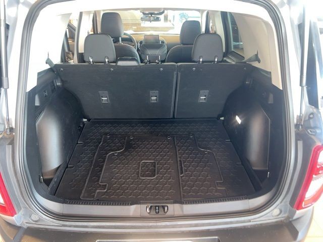 Ford Bronco Sport Vehicle Full-screen Gallery Image 14