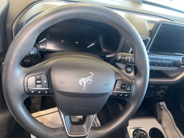 Ford Bronco Sport Vehicle Full-screen Gallery Image 15