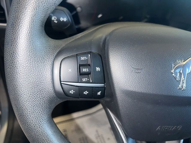 Ford Bronco Sport Vehicle Full-screen Gallery Image 16