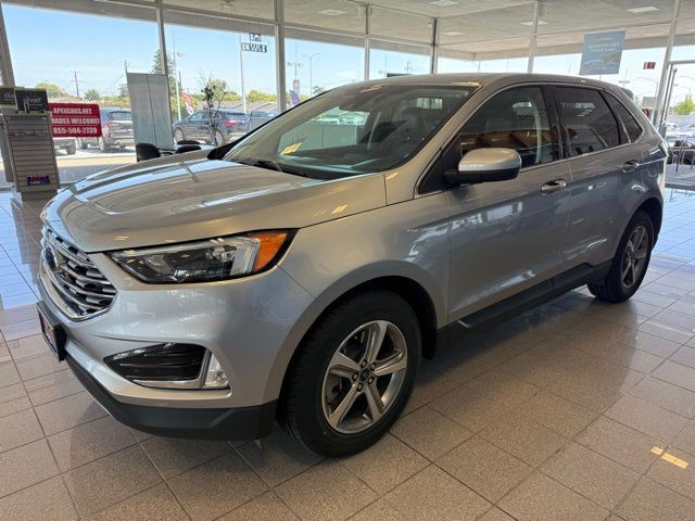 Ford Edge Vehicle Full-screen Gallery Image 06