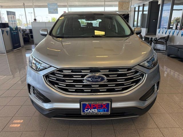 Ford Edge Vehicle Full-screen Gallery Image 07