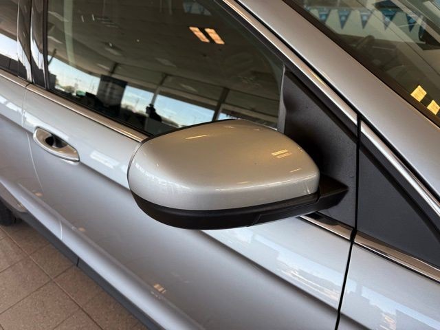 Ford Edge Vehicle Full-screen Gallery Image 11