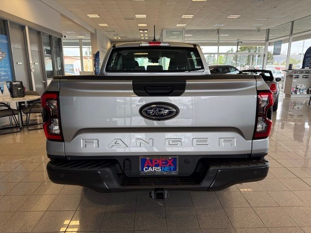 Ford Ranger Vehicle Full-screen Gallery Image 05
