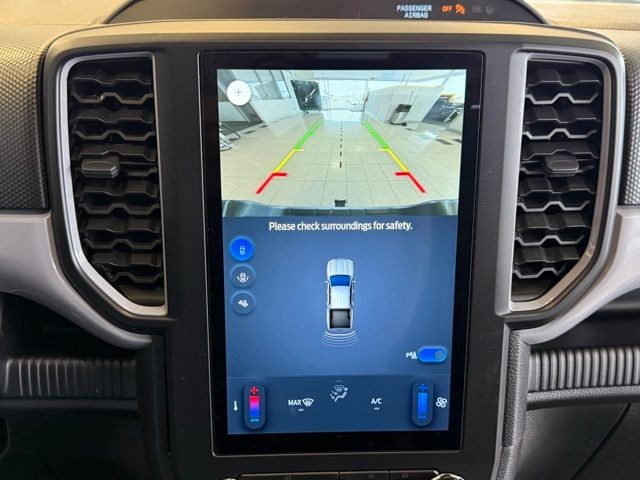 Ford Ranger Vehicle Full-screen Gallery Image 16