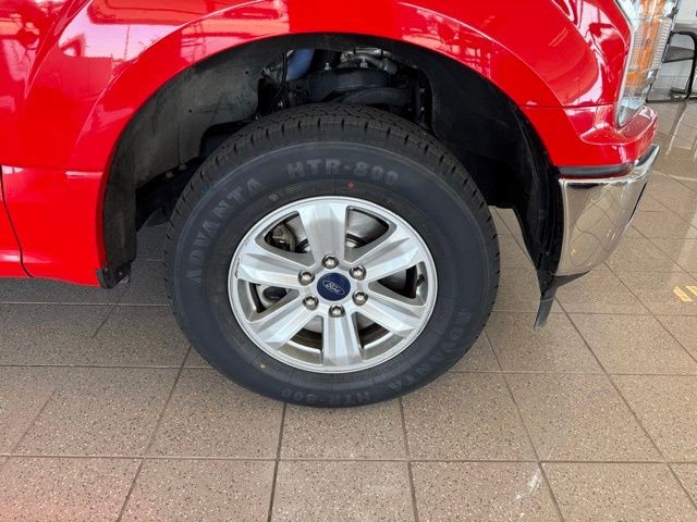 Ford F-150 Vehicle Full-screen Gallery Image 11