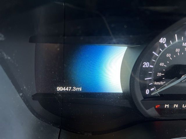 Ford Fusion Vehicle Full-screen Gallery Image 20
