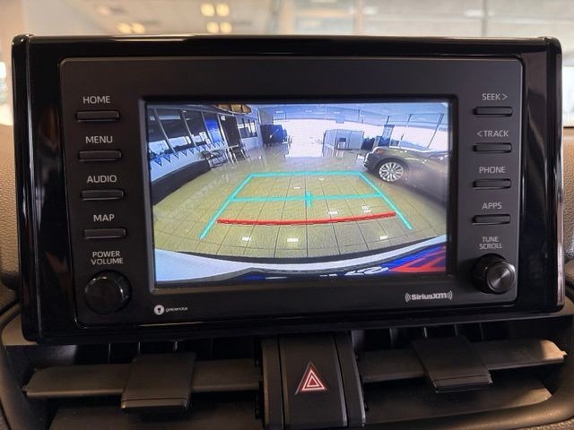 Toyota RAV4 Vehicle Full-screen Gallery Image 14