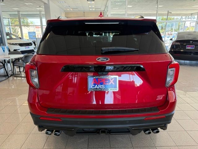 Ford Explorer Vehicle Full-screen Gallery Image 04