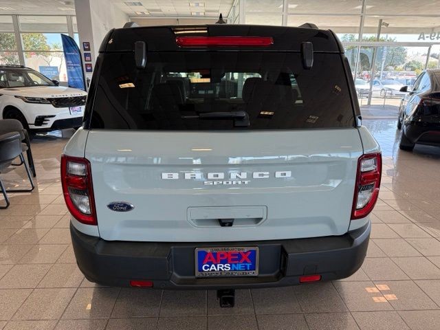 Ford Bronco Sport Vehicle Full-screen Gallery Image 04