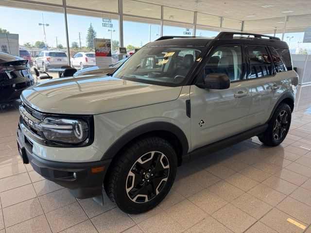Ford Bronco Sport Vehicle Full-screen Gallery Image 07