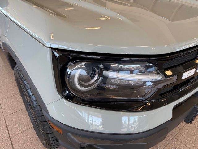 Ford Bronco Sport Vehicle Full-screen Gallery Image 10