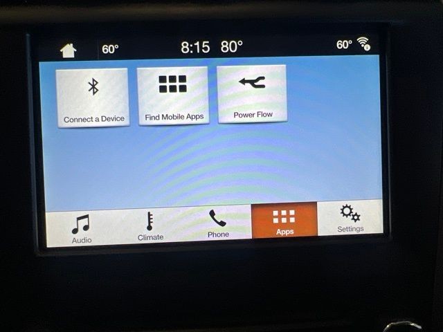 Ford Fusion Vehicle Full-screen Gallery Image 18