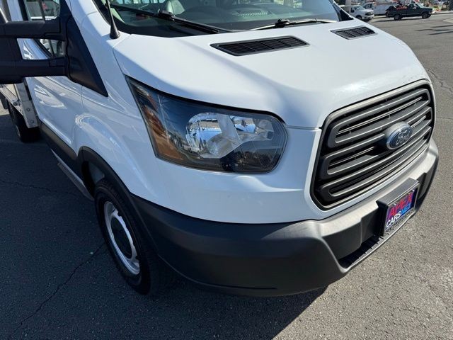 Ford Transit Chassis Vehicle Full-screen Gallery Image 09