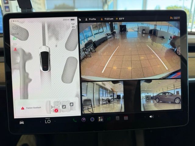 Tesla Model Y Vehicle Full-screen Gallery Image 14