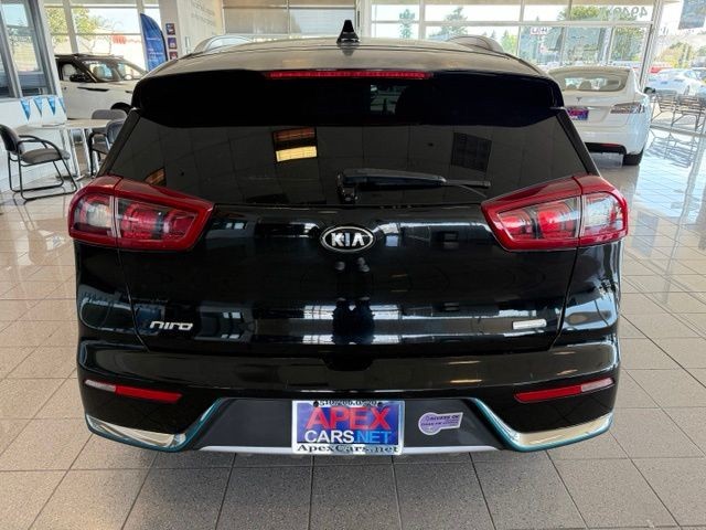 Kia Niro Plug-In Hybrid Vehicle Full-screen Gallery Image 04