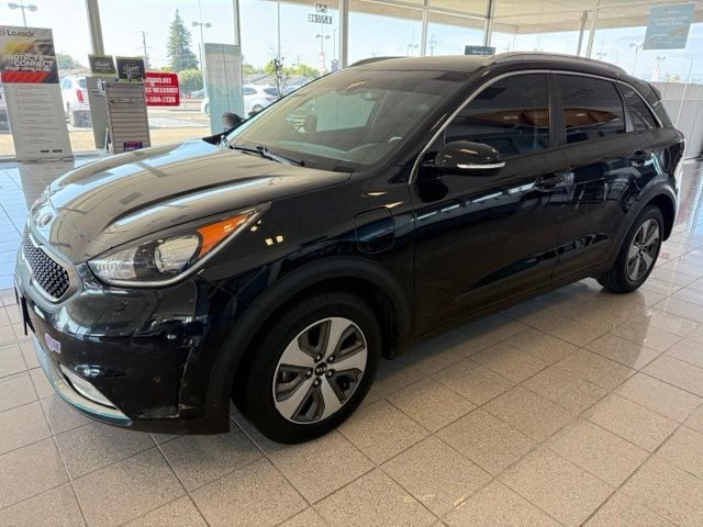 Kia Niro Plug-In Hybrid Vehicle Full-screen Gallery Image 06