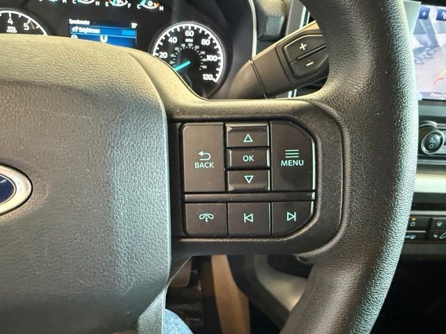 Ford F-150 Vehicle Full-screen Gallery Image 17