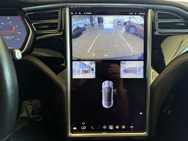 Tesla Model S Vehicle Full-screen Gallery Image 15