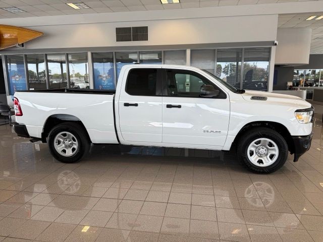 Ram 1500 Vehicle Full-screen Gallery Image 06