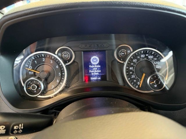 Ram 1500 Vehicle Full-screen Gallery Image 18